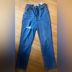 Hollister Curvy Ultra High-Rise Vintage Straight Distressed Jeans W23 L27